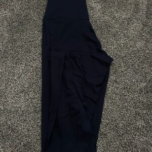Navy High-Waisted Cross Over Leggings
